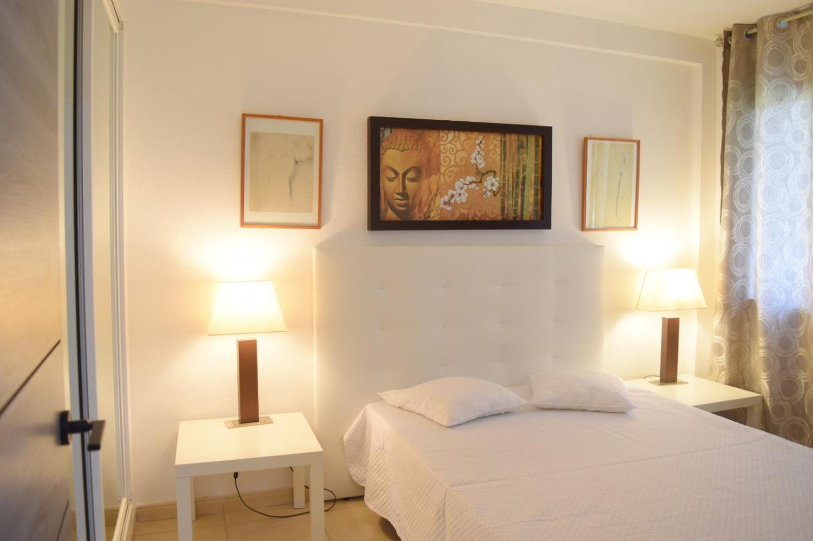 Apartamentos De Los Cisnes ベナルマデナ エクステリア 写真